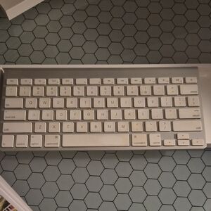 Wireless White Keyboard for Home Office